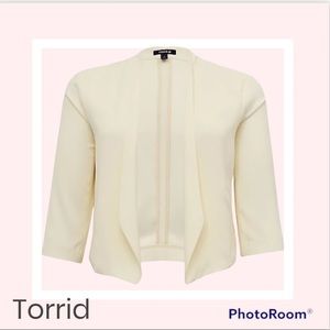 BNWT Torrid Cutaway Blazer